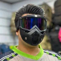 عینک و ماسک فیس دار