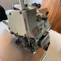 سردوز چرخیاطی  صنعتی  فقط چند ماه کار کرد