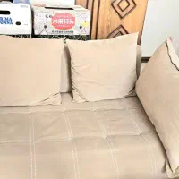 یک دست راحتی ۷ نفره و میز پذیرایی|مبلمان خانگی و میز عسلی|تهران, سید خندان (جلفا)|دیوار