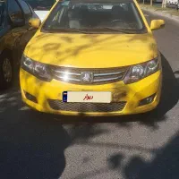 تاکسی اریو اتومات گردشی کیلومتر  250/000