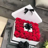 ارائه انواع باکس گل دسته گل رز عروس و.ب قیمت تولید|گل مصنوعی|مشهد, امیر|دیوار