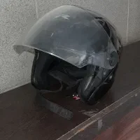 کلاه کاسکت موتور تمیز درحد....|قطعات یدکی و لوازم جانبی|رشت, بازار|دیوار