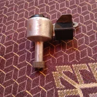 دینام چرخ قدیمی|کلکسیون اشیاء عتیقه|شهرکرد, |دیوار