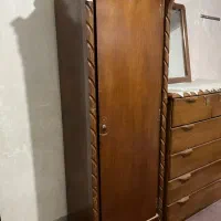 کمد چوبی آویزدار