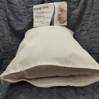 بالشت الیاف سفید فقط ۱۶۸ هزار تومن|رختخواب، بالش، پتو|گرگان, |دیوار