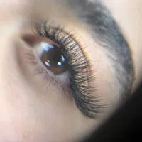 آموزش و خدمات مژه