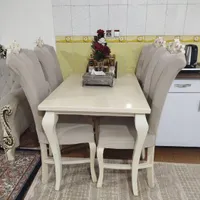 میز غذاخوری