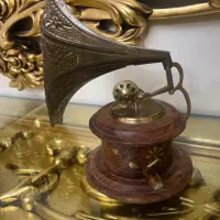 گرامافون دکوری عتیقه طلاکوب|کلکسیون اشیاء عتیقه|تهران, تهرانپارس شرقی|دیوار