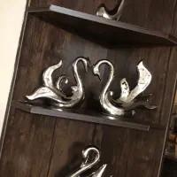 دکوری قوی رنگ نقره ای