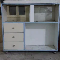 پیشخوان یاویترین مغازه