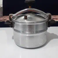 لوازم آشپزخانه|ظروف سرو و پذیرایی|اصفهان, باغ فدک|دیوار