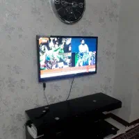 میز تلویزیون شیشه ای