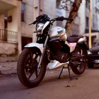 فروش فوری بنلی ۱۵۰ اسپرت ، فول لوازم سفید صدفی