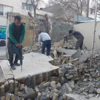 بنا ، بنایی ساختمان ،کاشی کاری ، سرامیک کار، تخریب