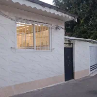 فروش-ویلایی-دوخوابه-با-مغازه-بازسازی-شده