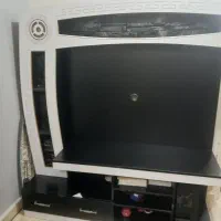 میز زیر تلویزیون