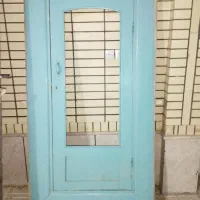 سه عدد درب قدیمی