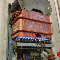 جمع آوری آبگرمکن دیواری کارکرده و فرسوده