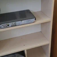 کتابخانه تمیز و سالم بزرگ