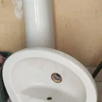 روشویی و پایه