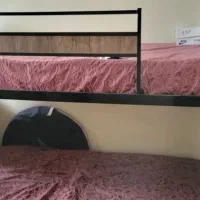 تخت خواب دو نفره . دو طبقه