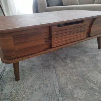 میز جلومبلی با سه عددعسلی