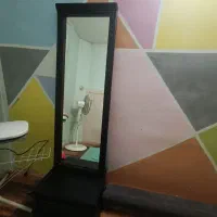 آینه قدی کشو دار سالم و تمیز