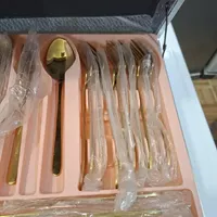 سرویس قاشق