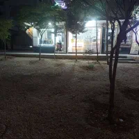 اجاره مغازه ۲۰ متری در B۸|اجارهٔ مغازه و غرفه|فولادشهر, B8|دیوار