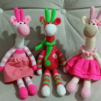 عروسک زرافه شاخ دار