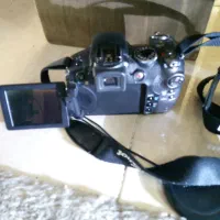 یک عدد دوربین کنون|دوربین عکاسی و فیلم‌برداری|اصفهان, شمس آباد|دیوار