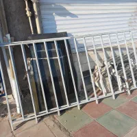 کابینت زیر سماوری و تعدادی وسیله در تصویر فروشی|مصالح و تجهیزات ساختمان|اقبالیه, |دیوار