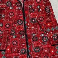 کت گلیمی قرمز