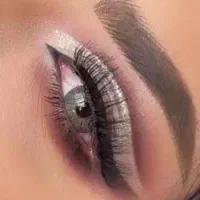 ما جادونمیکنیم زیبایی شما را چشمگیر ونمایان میکنیم