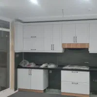 آپارتمان۱۴۰متری/۳خواب/خ ایران/کلید نخورده/فول