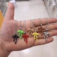 گردنبند های پاپیون دارای رنگ بندی مختلف بدلیجات