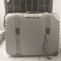 چمدان مسافرتی