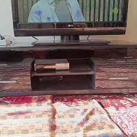 میز تلویزیون کاملا سالم در حد نو فقط 300ت