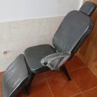 صندلی اصلاح و میکاپ نو و بدون حتی یکبار استفاده