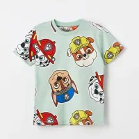 فروش لباسهای برند بچگانه