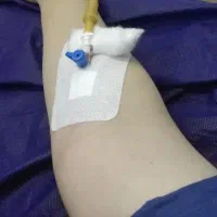 تزریقات سرم و آمپول،سوند،پانسمان در منزل|خدمات آرایشگری و زیبایی|اصفهان, فیض|دیوار