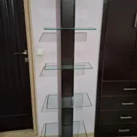 بوفه و تعدادی دکوری