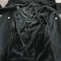 پالتو|لباس|دهگلان, |دیوار