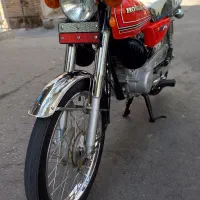 موتورسیکلت مدل ۸۶