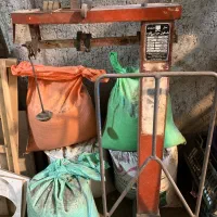 باسکول ۲۰۰ کیلویی دقیق وکاملا سالم