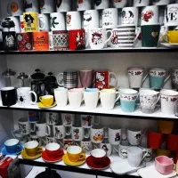 ۳۰۰۰ ماگ در ۲۰۰ مدل،سرامیک و چینی،طرح و رنگ متنوع