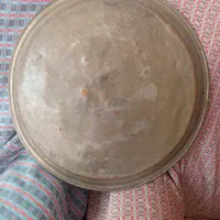 سینی مس قدمت ۵۰سال وزن ۱/۵کیلو|کلکسیون اشیاء عتیقه|اصفهان, حصه شمالی|دیوار