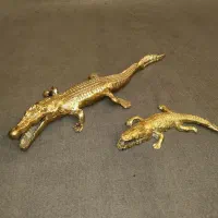 تعدادی اجناس برنزبه قیمت عمده حضوری وآنلاین|مجسمه، تندیس، ماکت|قم, حنیف نژاد|دیوار