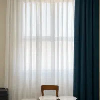 پرده پارچه ای و زبرا پنجره