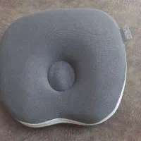 بالش طبی  نوزادی برای  گردی سر نوزاد